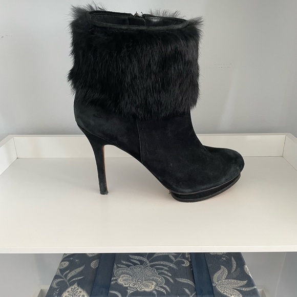 BCBG Max Azria – Ankle boots with fur trim - Picture 3 of 3